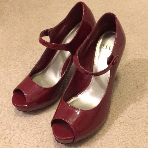 Elle Shoes - OMG Shoes!